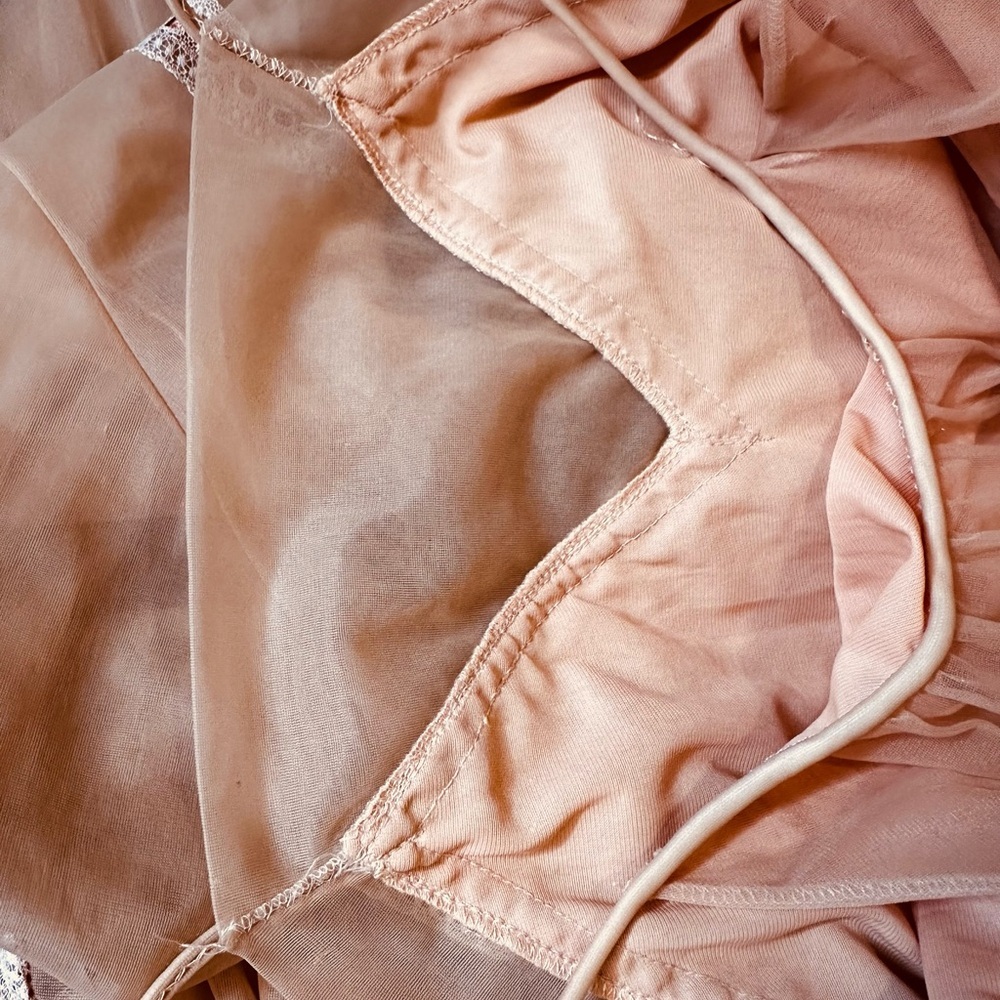 Intimé California Peach Chiffon Peignoir Set - Small - Picture 5 of 7